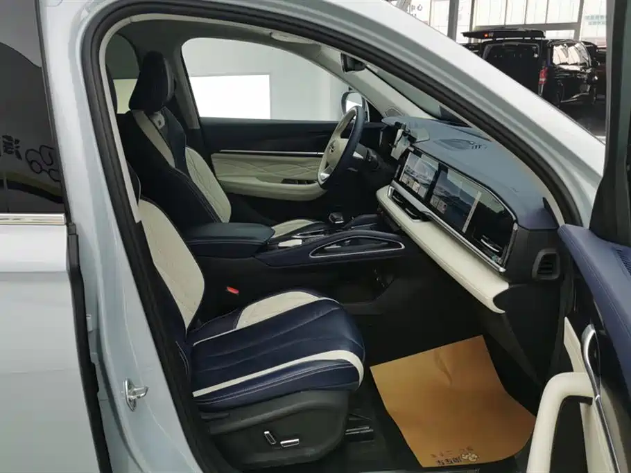 Geely Auto Xingyue L 2022 1.5T Raython Hi·F Hybrid Version Super Rui 2022 - thumbnail 6