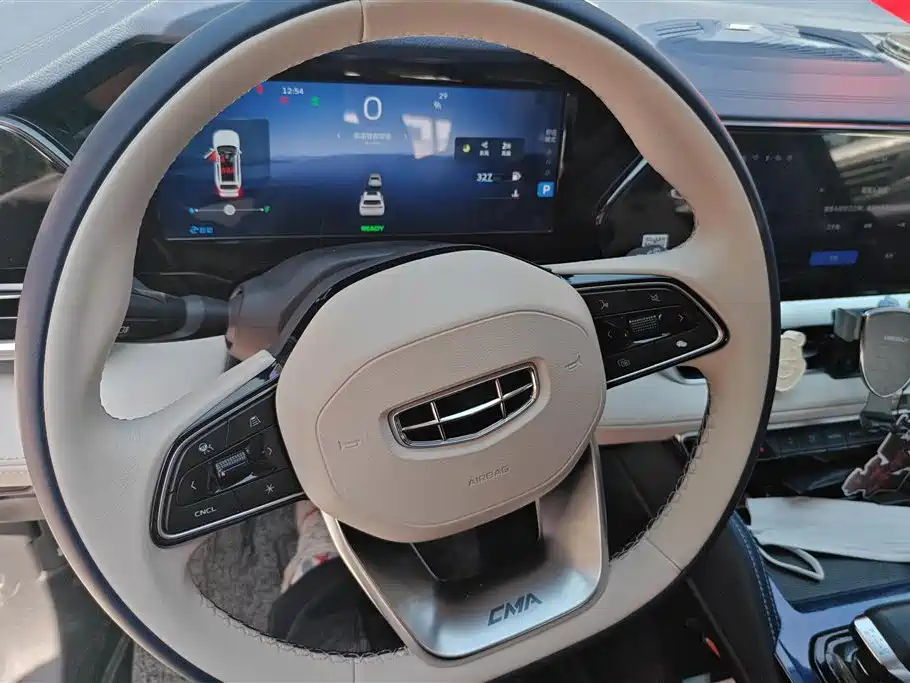 Geely Auto Xingyue L 2022 1.5T Raython Hi·F Hybrid Version Super Swift 2022 - thumbnail 15
