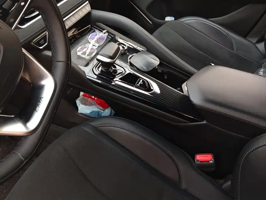 Geely Auto Xingyue L 2022 1.5T Raython Hi·F Hybrid Version Super Rui 2022 - thumbnail 16