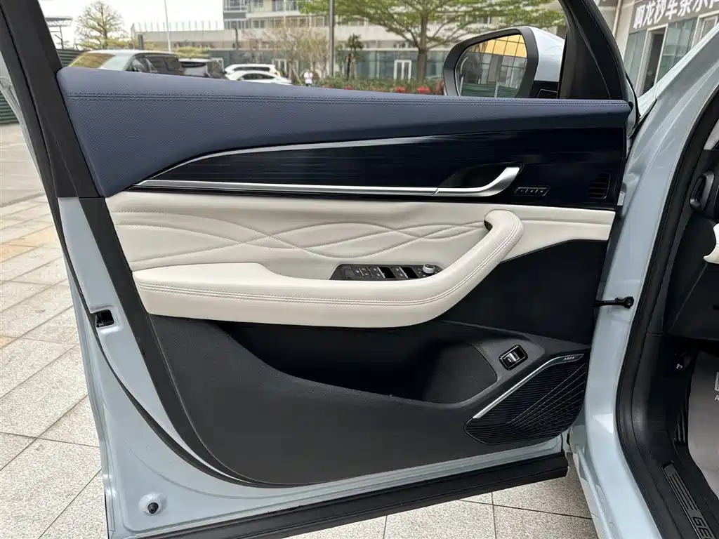 Geely Auto Xingyue L 2022 1.5T Raython Hi·F Hybrid Version Super Rui 2022 - thumbnail 22