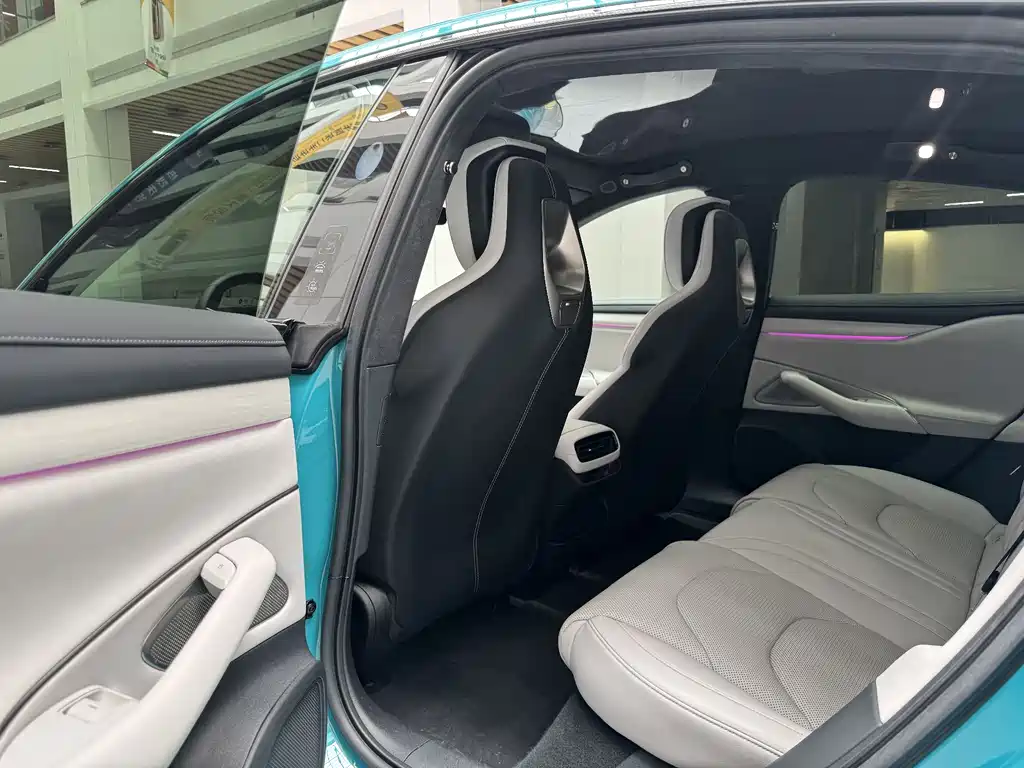 Xiaomi Auto Xiaomi SU7 2024 AWD Ultra-Long Range High-End Intelligent Driving Max Edition 2024 - thumbnail 14