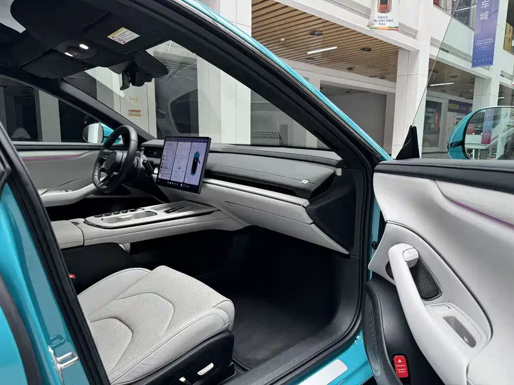 Xiaomi Auto Xiaomi SU7 2024 AWD Ultra-Long Range High-End Intelligent Driving Max Edition 2024 - thumbnail 16