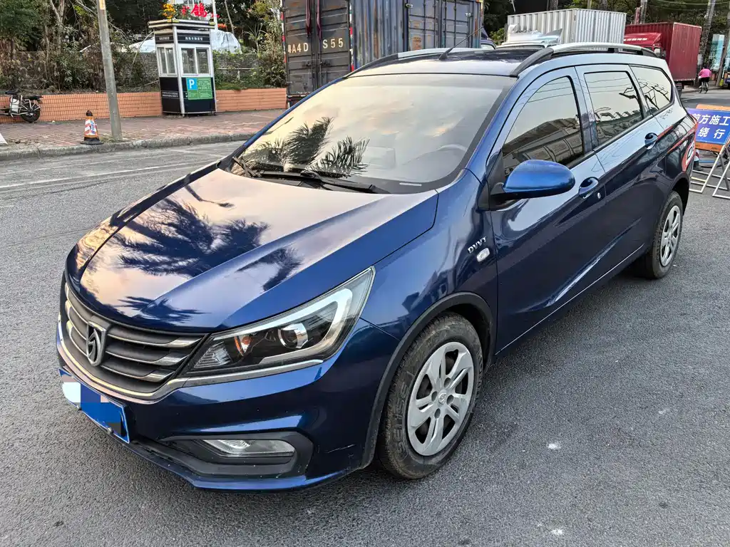 Baojun Baojun 310W 2017 1.5L Manual Comfort Model国V Wait, let me correct that - the "国V" (Guo V) refers to China's emission standard and isn't part of the international model name. The internationally accepted translation would be: Baojun 310W 2017 1.5L Manual Comfort Model 2018