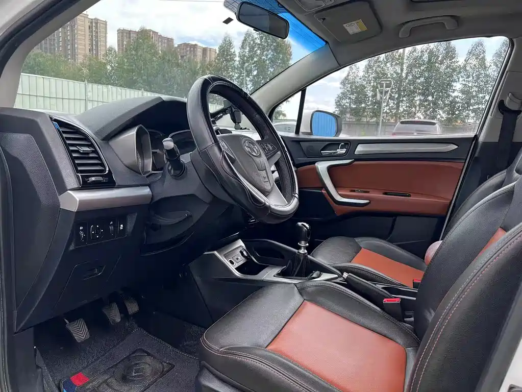 JAC Group Rui Feng S3 2016 1.5L Manual Luxury Intelligent Premium Edition 2015 - thumbnail 8
