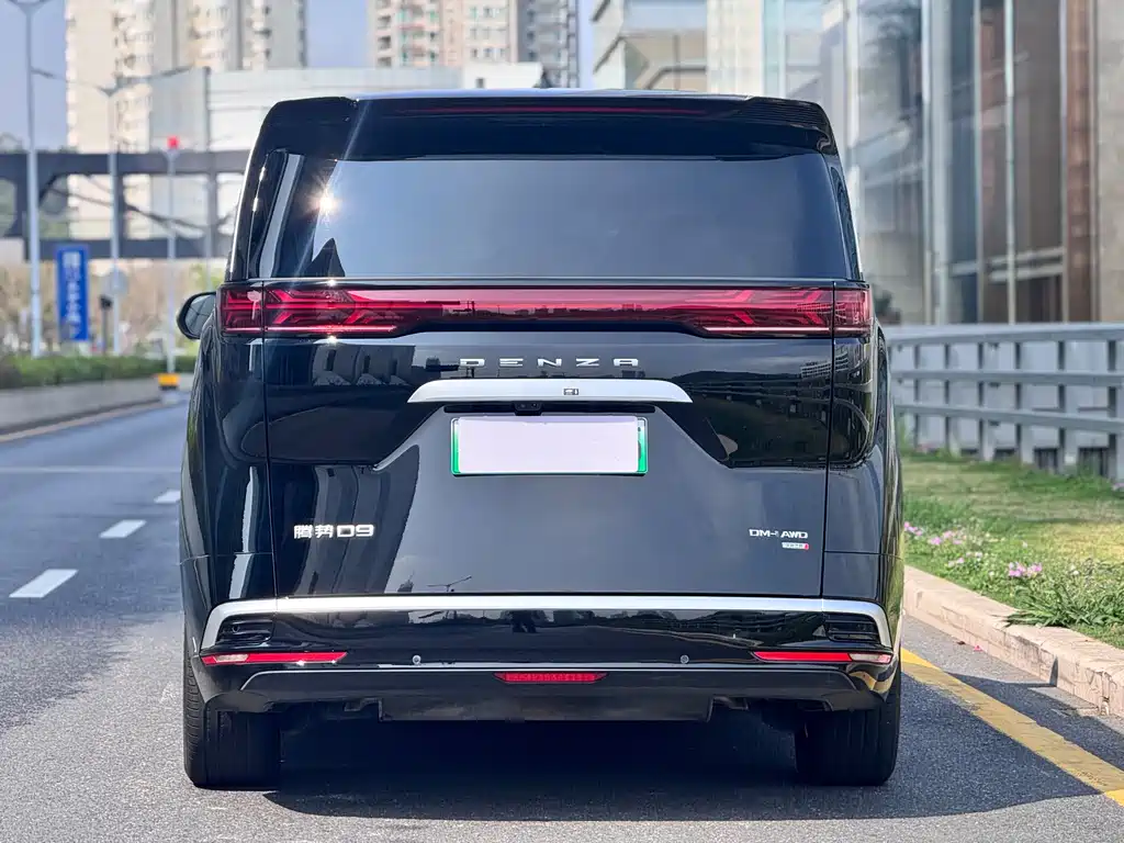Denza DENZA D9 2025 DM-i Intelligent Driving Edition 1020 AWD Premium 2025 - thumbnail 7
