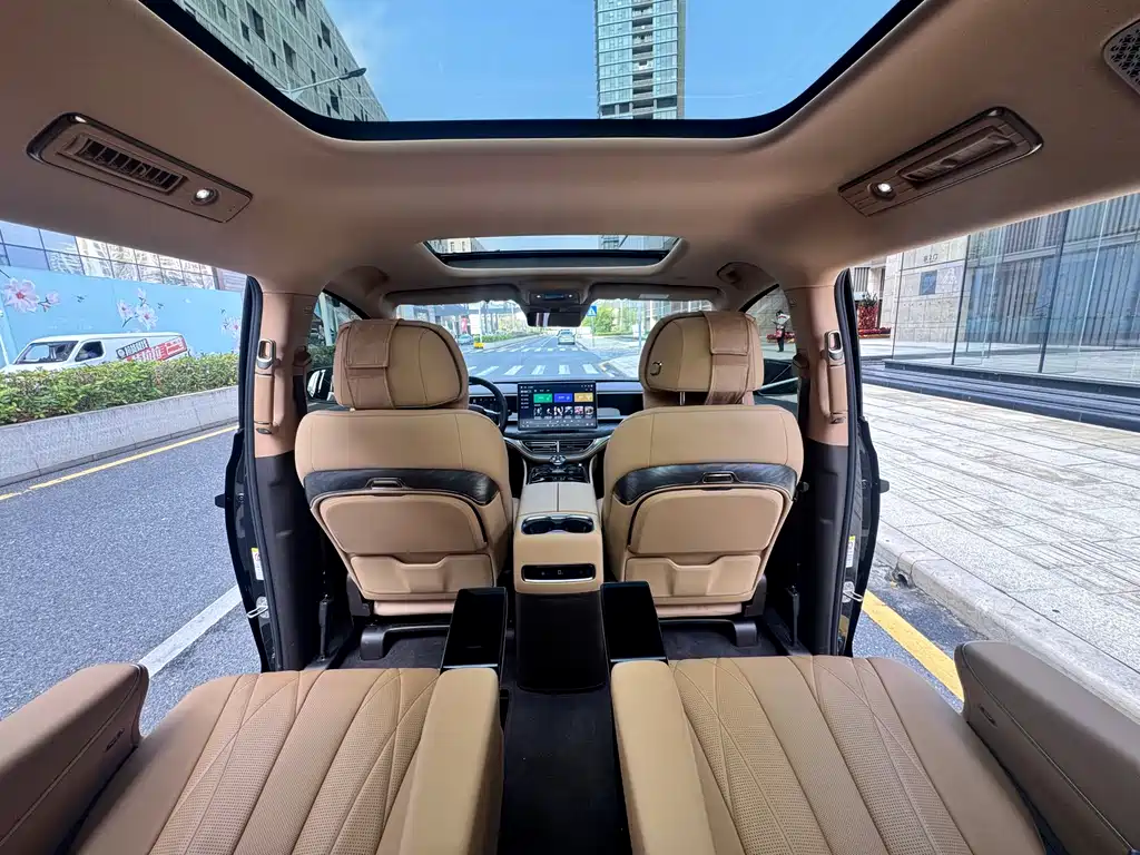 Denza DENZA D9 2025 DM-i Intelligent Driving Edition 1020 AWD Premium 2025 - thumbnail 24