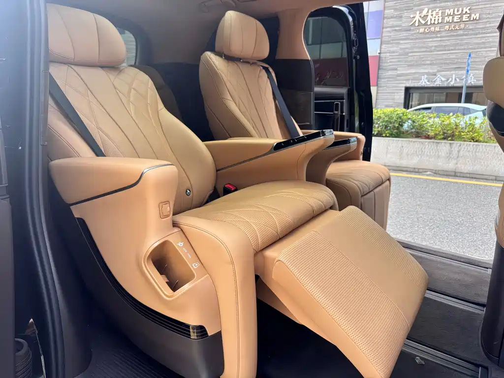 Denza DENZA D9 2025 DM-i Intelligent Driving Edition 1020 AWD Premium 2025 - thumbnail 28