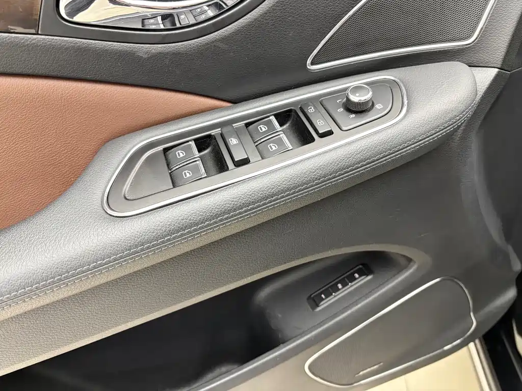 Hongqi Hongqi H7 2017 2.0T Luxury Edition 2016 - thumbnail 15