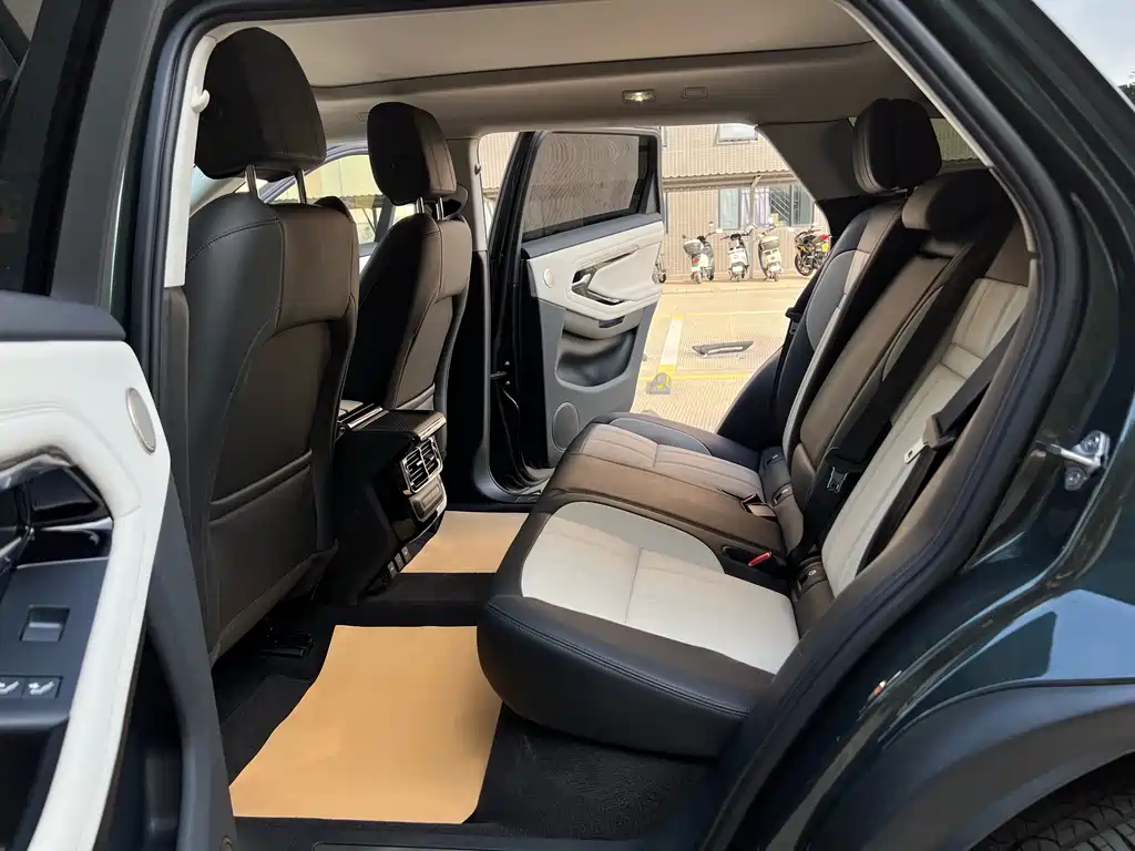 Land Rover Range Rover Evoque 2022 L 249PS R-Dynamic Luxury Edition 2023 - thumbnail 6