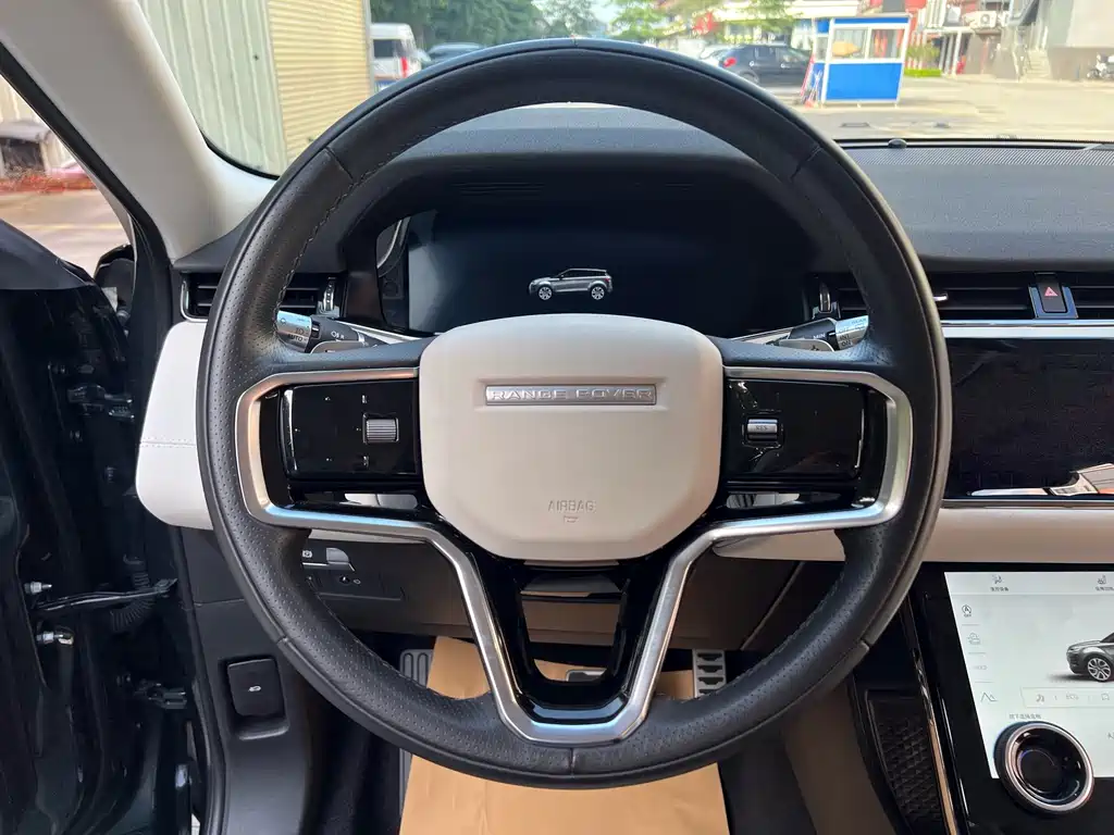 Land Rover Range Rover Evoque 2022 L 249PS R-Dynamic Luxury Edition 2023 - thumbnail 8