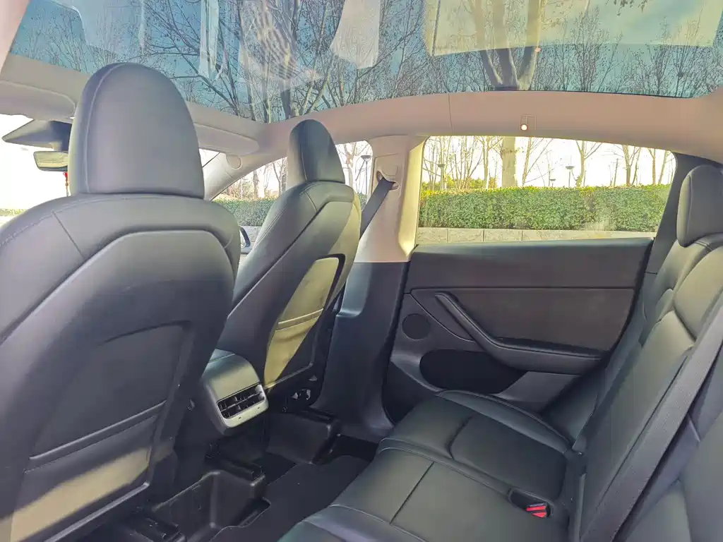 Tesla Model Y 2023 Rear-Wheel Drive 2023 - thumbnail 5