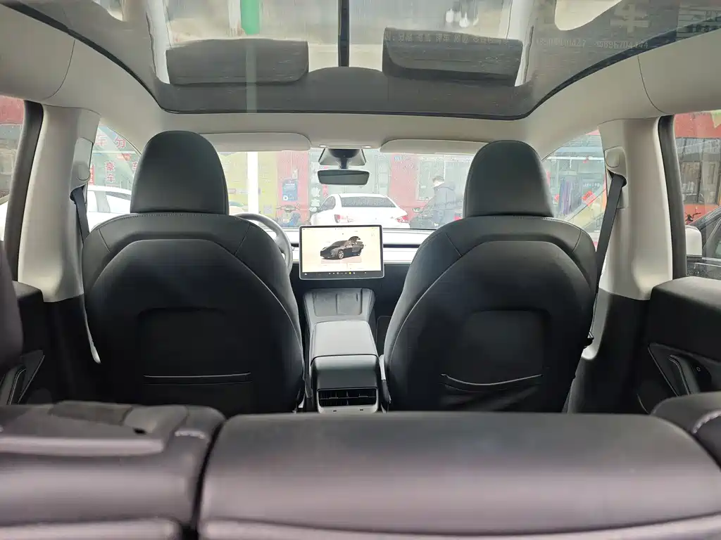 Tesla Model Y 2023 Rear-Wheel Drive 2023 - thumbnail 17