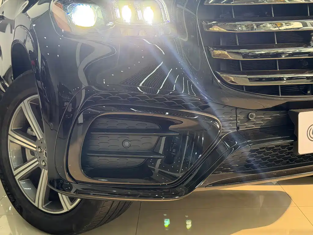 Mercedes-Benz Mercedes-Benz GLS 2020 GLS 450 4MATIC Luxury Edition 2020 - thumbnail 4