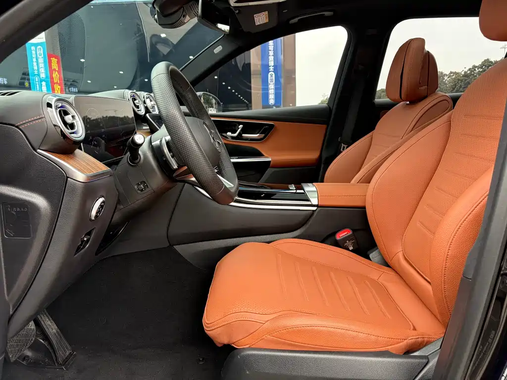 Mercedes-Benz Mercedes-Benz GLC 2024 GLC 300 L 4MATIC Dynamic Model 5-Seat 2024 - thumbnail 11