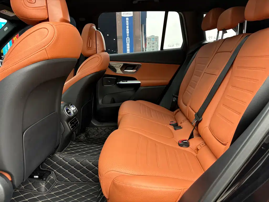 Mercedes-Benz Mercedes-Benz GLC 2024 GLC 300 L 4MATIC Dynamic Model 5-Seat 2024 - thumbnail 13