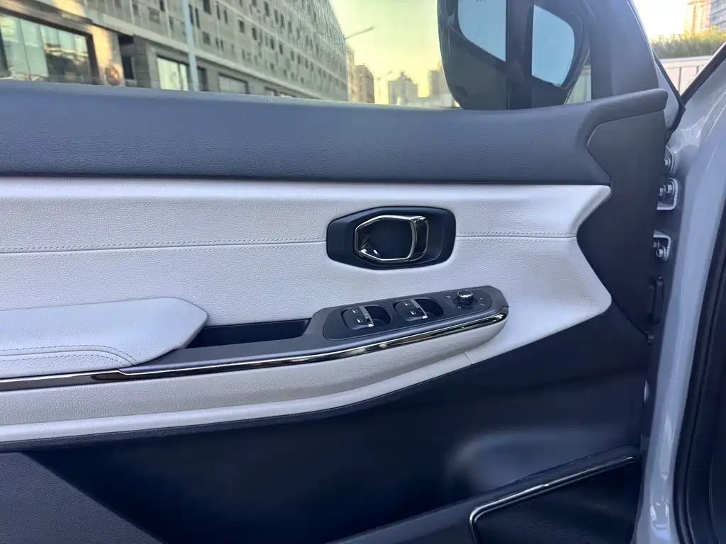 NIO NIO ES8 2020 415KM 7-seater 2021 - thumbnail 11