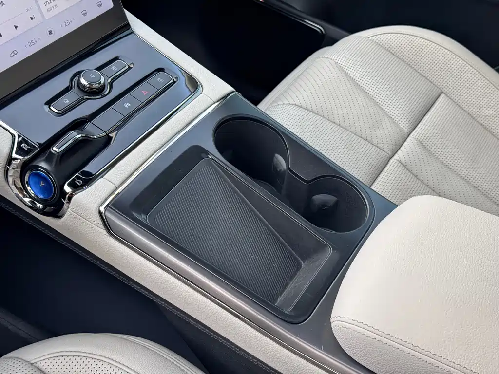 NIO NIO ES8 2020 415KM 7-seater 2021 - thumbnail 13
