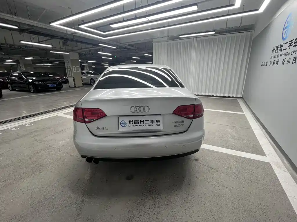Audi Audi A4L 2011 2.0 TFSI Comfort Line 2011 - thumbnail 2