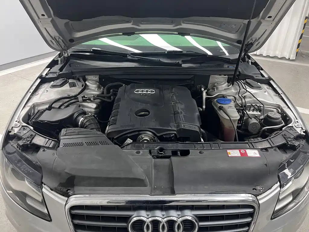 Audi Audi A4L 2011 2.0 TFSI Comfort Line 2011 - thumbnail 4