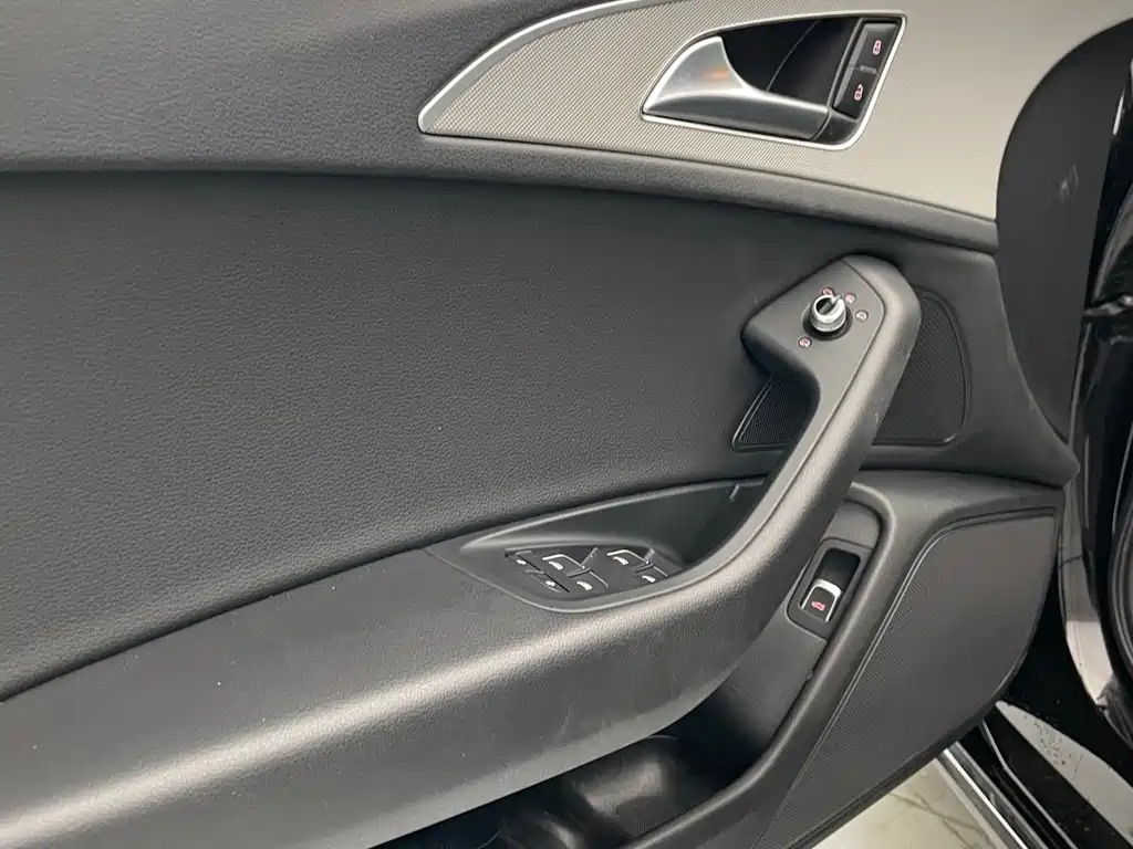 Audi Audi A6L 2018 30th Anniversary Edition TFSI Advanced Model 2019 - thumbnail 18