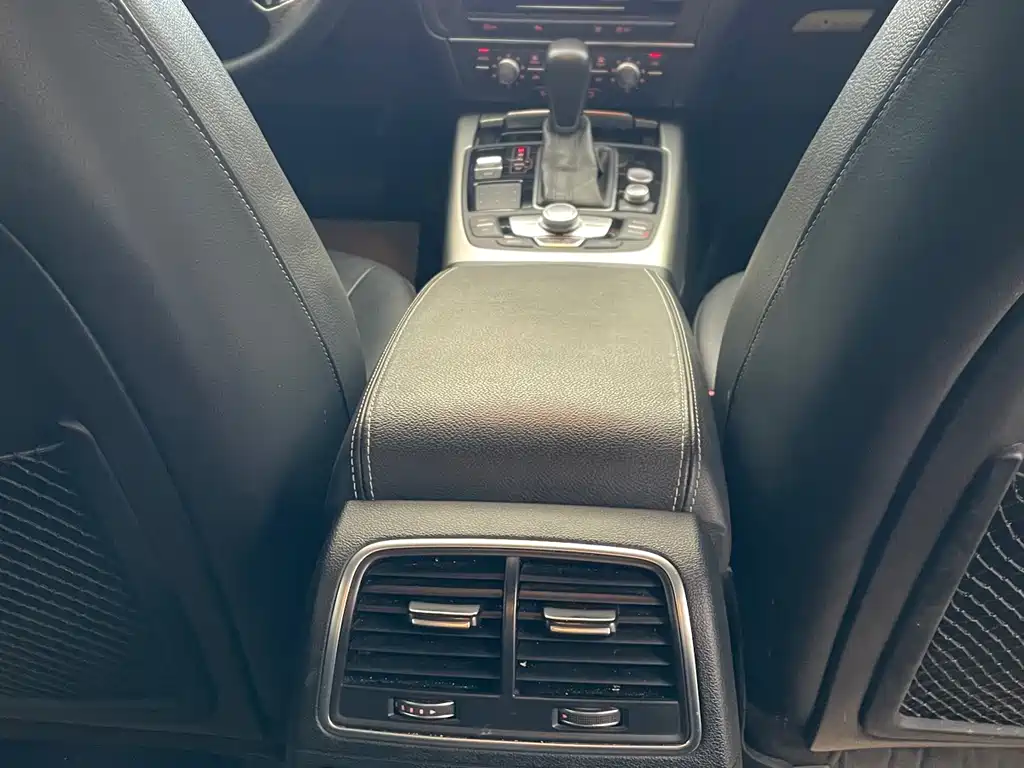 Audi Audi A6L 2018 30th Anniversary Edition TFSI Advanced Model 2019 - thumbnail 22