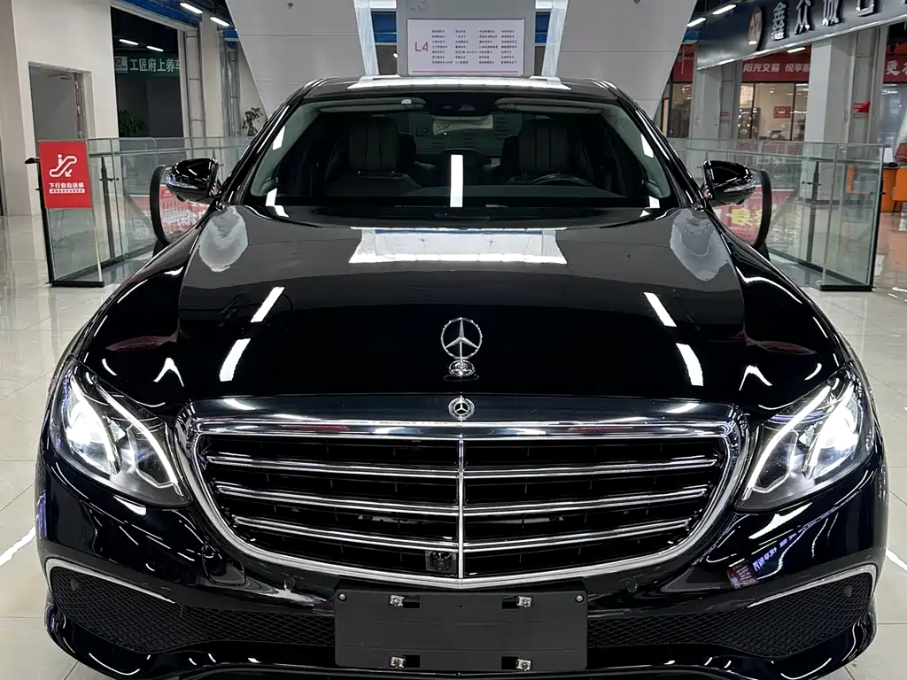 Mercedes-Benz Mercedes-Benz E-Class 2016 E 300 L Fashion Edition 2017 - thumbnail 2