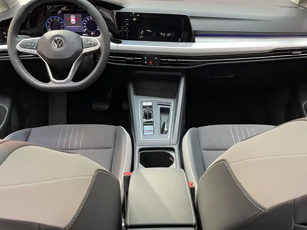 Volkswagen Golf 2021 280TSI DSG 30th Anniversary Edition 2022 - thumbnail 5