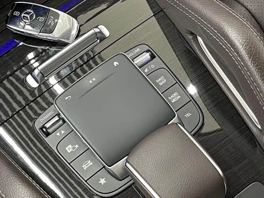 Mercedes-Benz Mercedes-Benz GLS 2020 GLS 450 4MATIC Dynamic Model 2020 - thumbnail 9