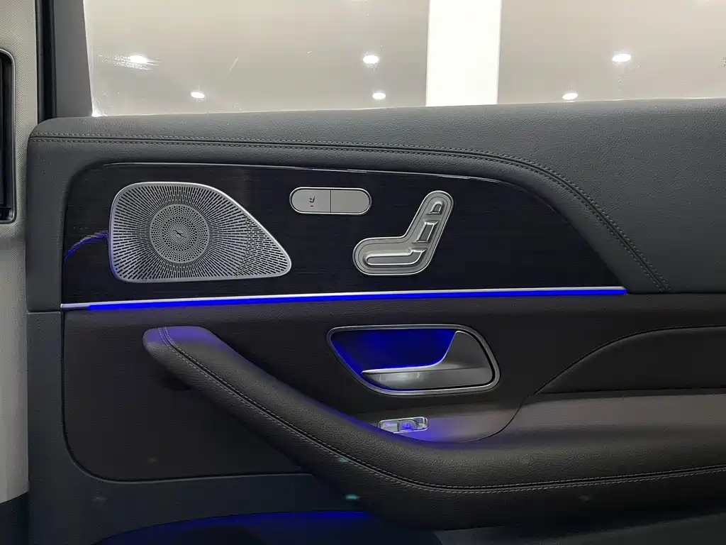 Mercedes-Benz Mercedes-Benz GLS 2020 GLS 450 4MATIC Dynamic Model 2020 - thumbnail 18