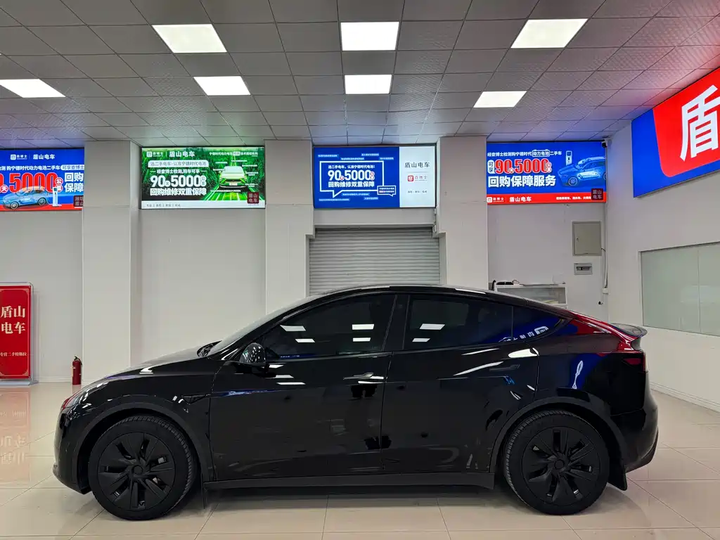 Tesla Model Y 2022 Rear-Wheel Drive 2022 - thumbnail 3