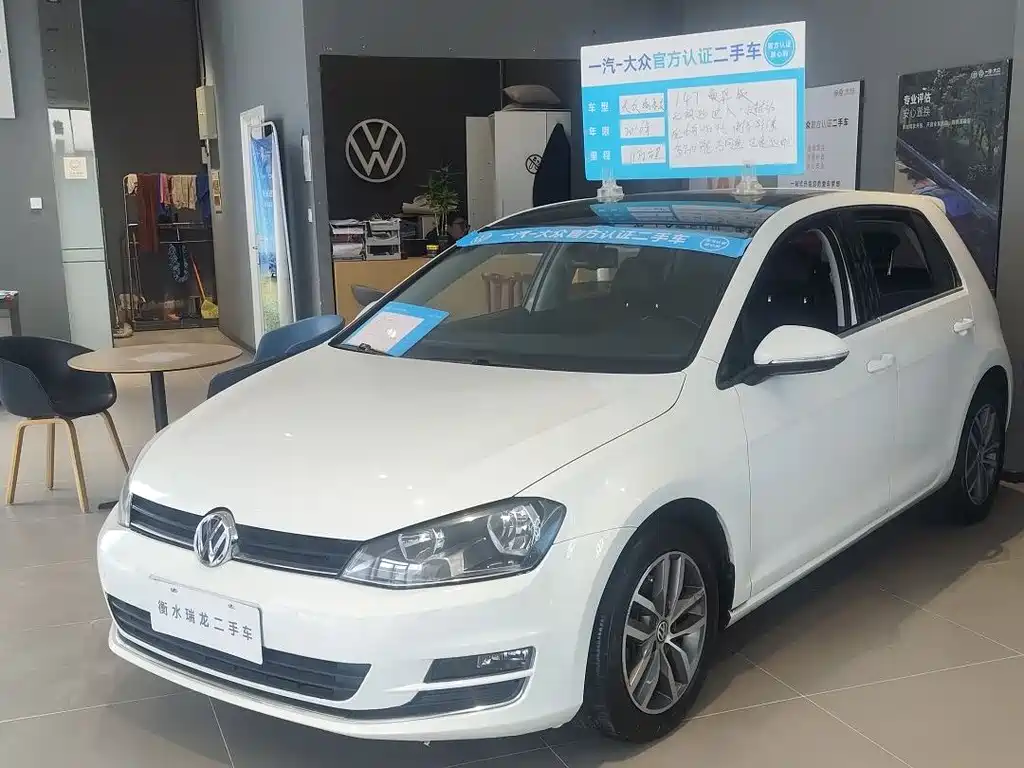 Volkswagen Volkswagen Golf 2016 230TSI Automatic Luxury Edition 2016 - thumbnail 2