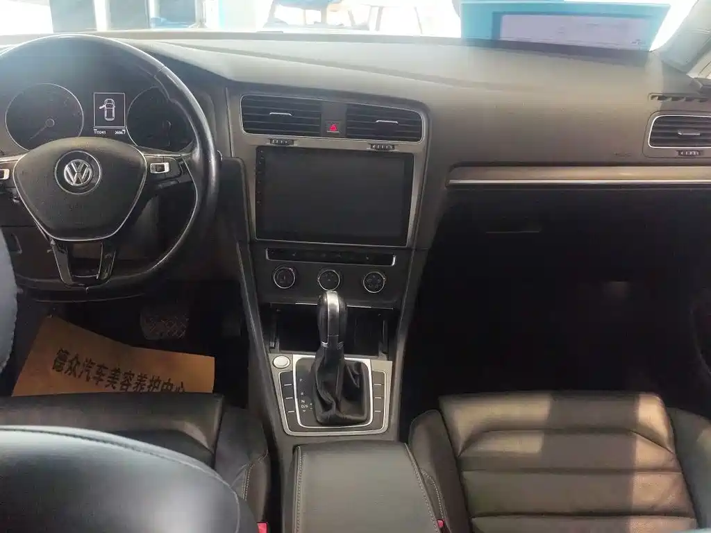 Volkswagen Volkswagen Golf 2016 230TSI Automatic Luxury Edition 2016 - thumbnail 11