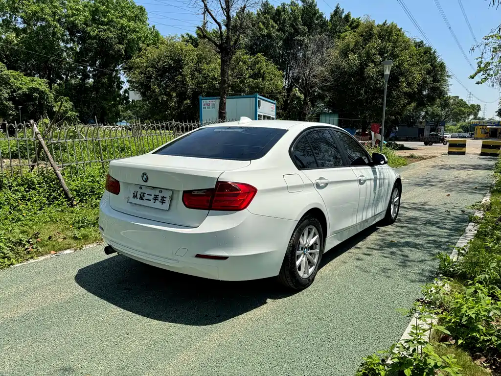 BMW BMW 3 Series 2015 316i Sport Line 2014 - thumbnail 4