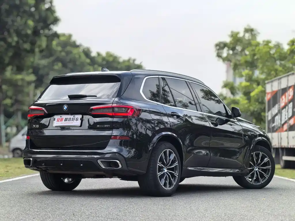 BMW BMW X5 xDrive30i M Sport Package (Imported) 2021 Model 2021 - thumbnail 3