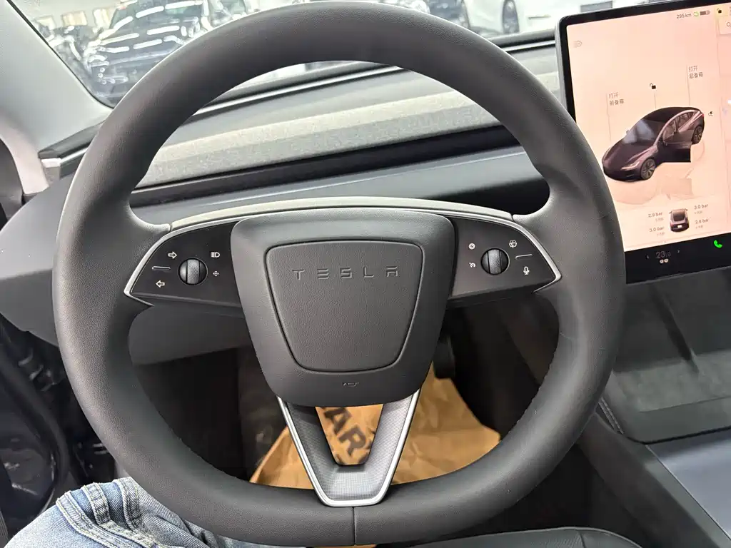 Tesla Model 3 2025 Rear-Wheel Drive 2025 - thumbnail 6