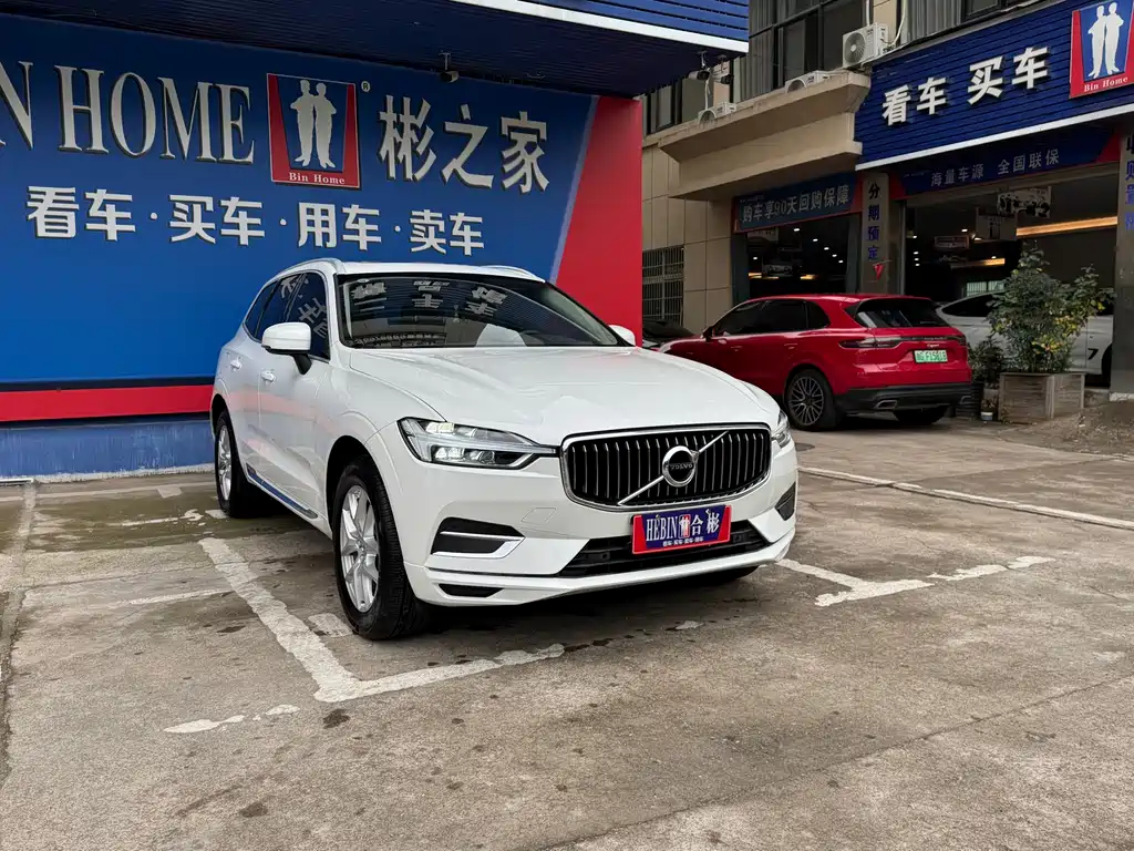 Volvo Volvo XC60 2020 T5 AWD Momentum Luxury Edition 2020 - thumbnail 3