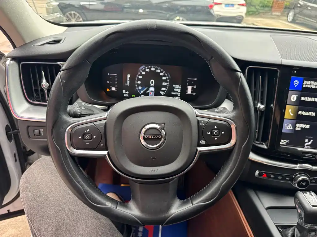 Volvo Volvo XC60 2020 T5 AWD Momentum Luxury Edition 2020 - thumbnail 19
