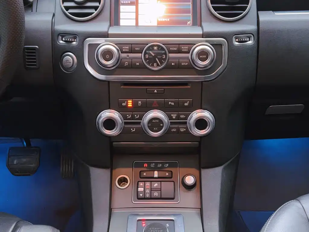 Land Rover Discovery 2014 3.0 SC V6 SE 2015 - thumbnail 11