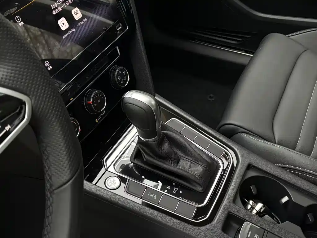 Volkswagen Magotan 2025 Model Comfort 280TSI DSG 2026 - thumbnail 6