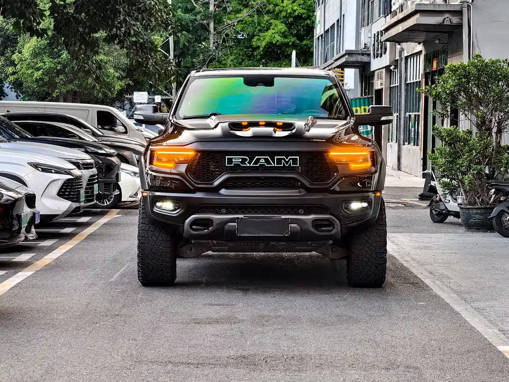 RAM RAM Trucks TRX 2023 6.2L V8 U.S. Specification 2023 - thumbnail 2