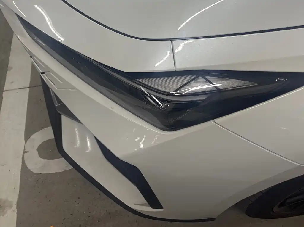 Changan Changan UNI-V iDD 2023 Model iDD 1.5T 113km Smart Fun Edition (Fast Version) 2023 - thumbnail 3