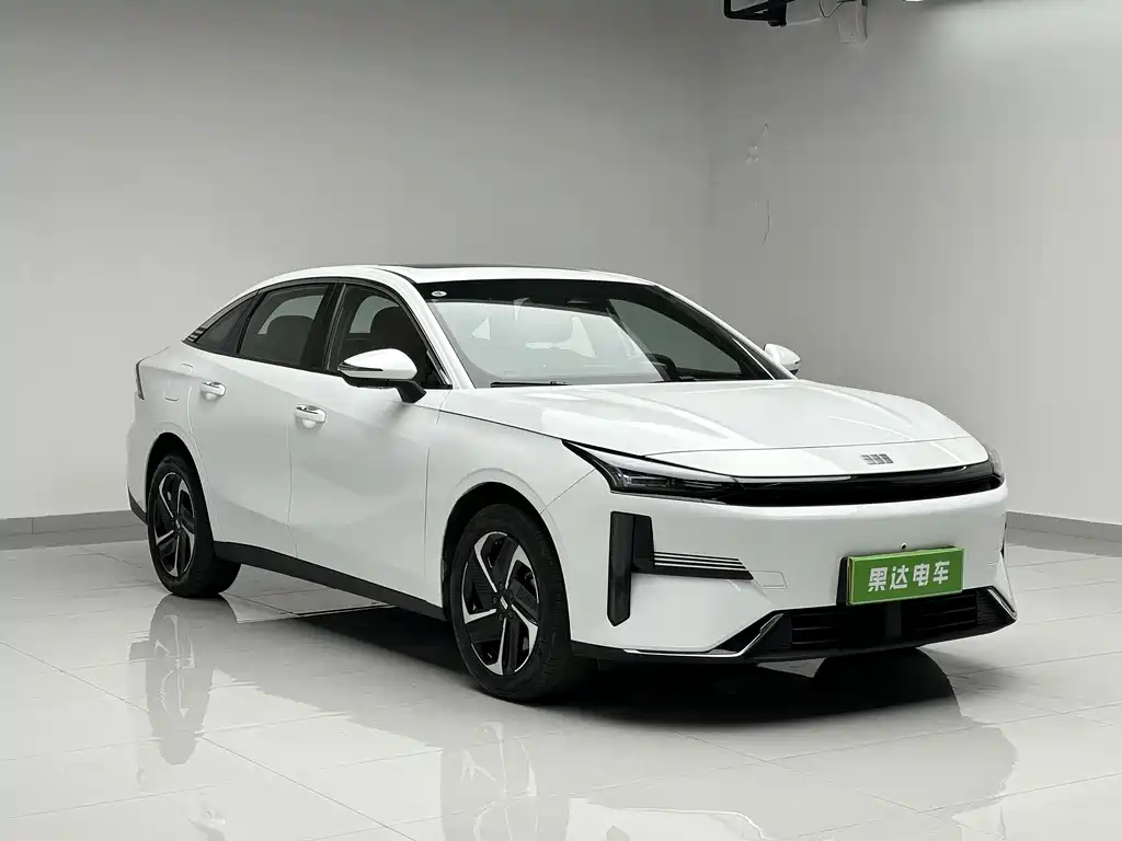 Geely Galaxy Geely Galaxy L6 2025 EM-i 140km Starship Edition 2025 - thumbnail 3