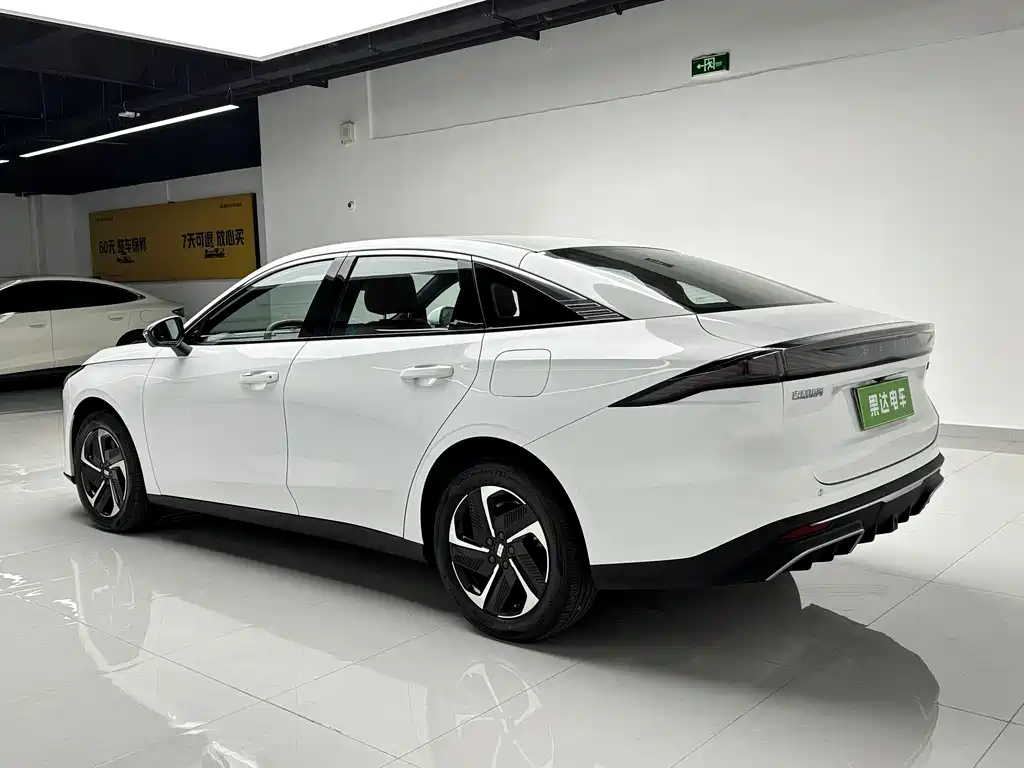 Geely Galaxy Geely Galaxy L6 2025 EM-i 140km Starship Edition 2025 - thumbnail 7