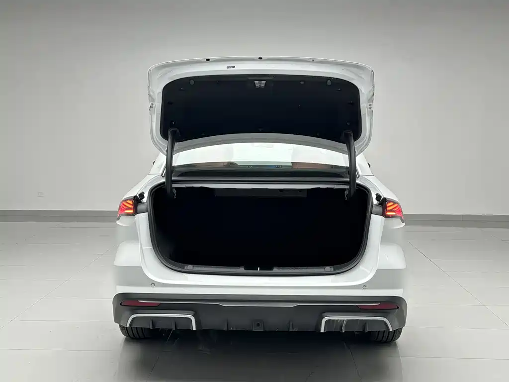 Geely Galaxy Geely Galaxy L6 2025 EM-i 140km Starship Edition 2025 - thumbnail 16