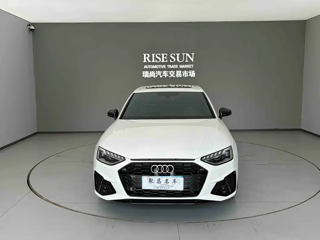 Audi Audi A4L 2024 40 TFSI Luxury Dynamic Model 2024 - thumbnail 2