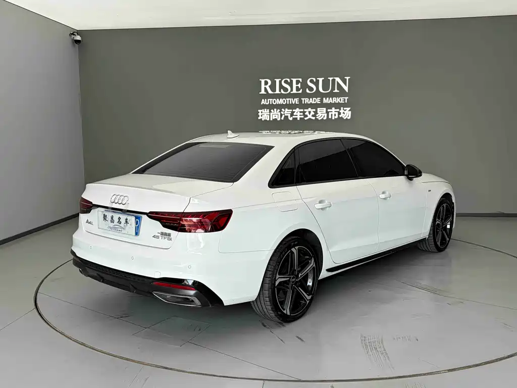 Audi Audi A4L 2024 40 TFSI Luxury Dynamic Model 2024 - thumbnail 5