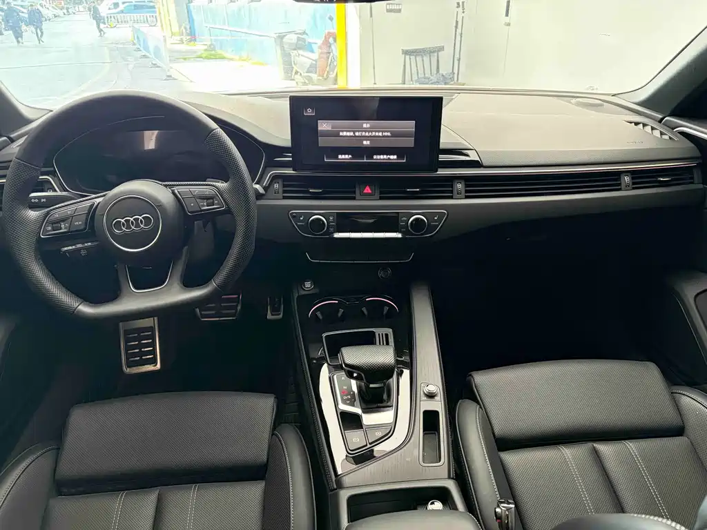 Audi Audi A4L 2024 40 TFSI Luxury Dynamic Model 2024 - thumbnail 11