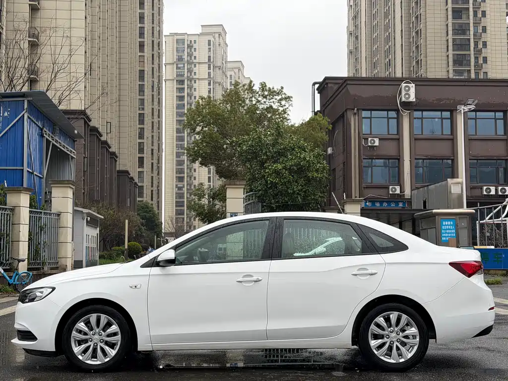 Buick Buick Excelle GT 2021 Standard 1.5L Automatic Elite 2020 - thumbnail 3