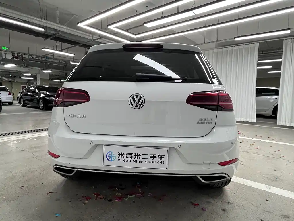 Volkswagen Volkswagen Golf 2018 230TSI Automatic Luxury Edition 2018 - thumbnail 3