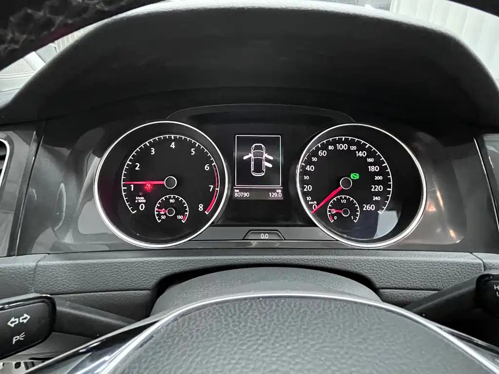 Volkswagen Volkswagen Golf 2018 230TSI Automatic Luxury Edition 2018 - thumbnail 9